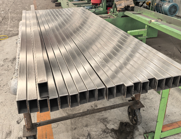 武汉方管 矩形管 无缝方管生产厂家